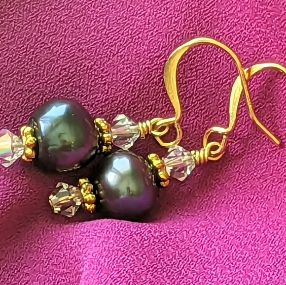 Dark Pearl and Preciosa Earrings - Picture 4 of 4